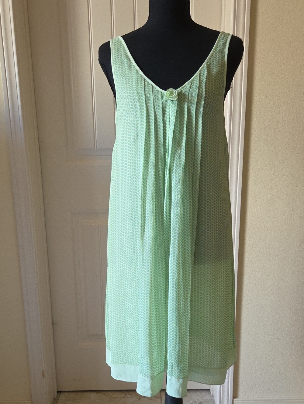 Donna Nadeau Women's Slip Dress/Chemise, Pale Green, Size S
